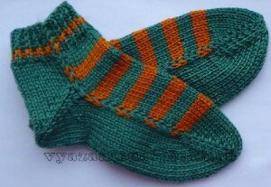 Простейший способ вязания носков на двух спицах без швов